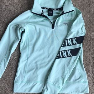 VS pink quarter zip sz medium
